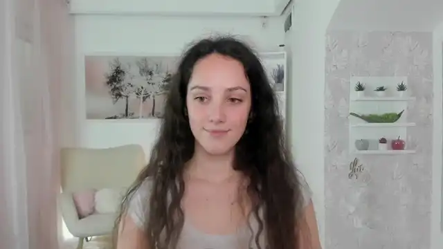 Sophie_rain18 – Myfreecams Record Video – 2025-06-27 10:36:14