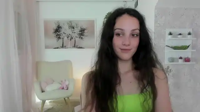 Sophie_rain18 – Myfreecams Record Video – 2025-01-17 20:21:54