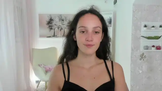Sophie_rain18 – Myfreecams Record Video – 2025-03-21 17:08:30