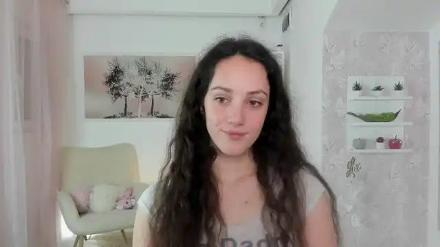 Sophie_rain18 – Myfreecams Record Video – 2025-02-13 07:03:28