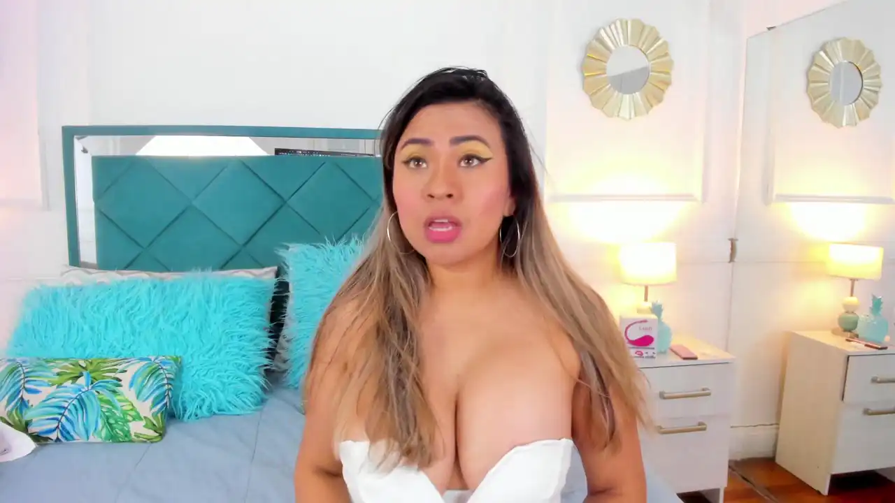Valeriaafranco – Xlovecam Record Video – 2025-04-18 07:29:30