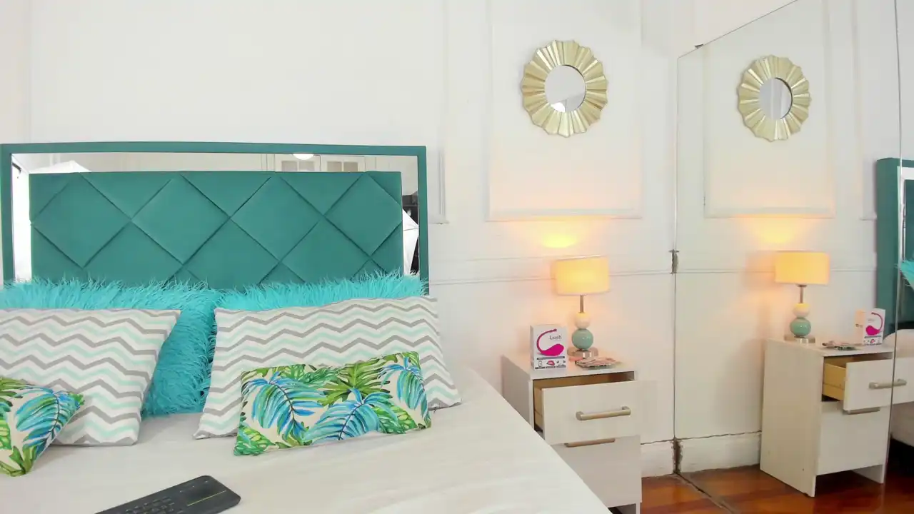 Valeriaafranco – Xlovecam Record Video – 2025-08-09 11:14:12