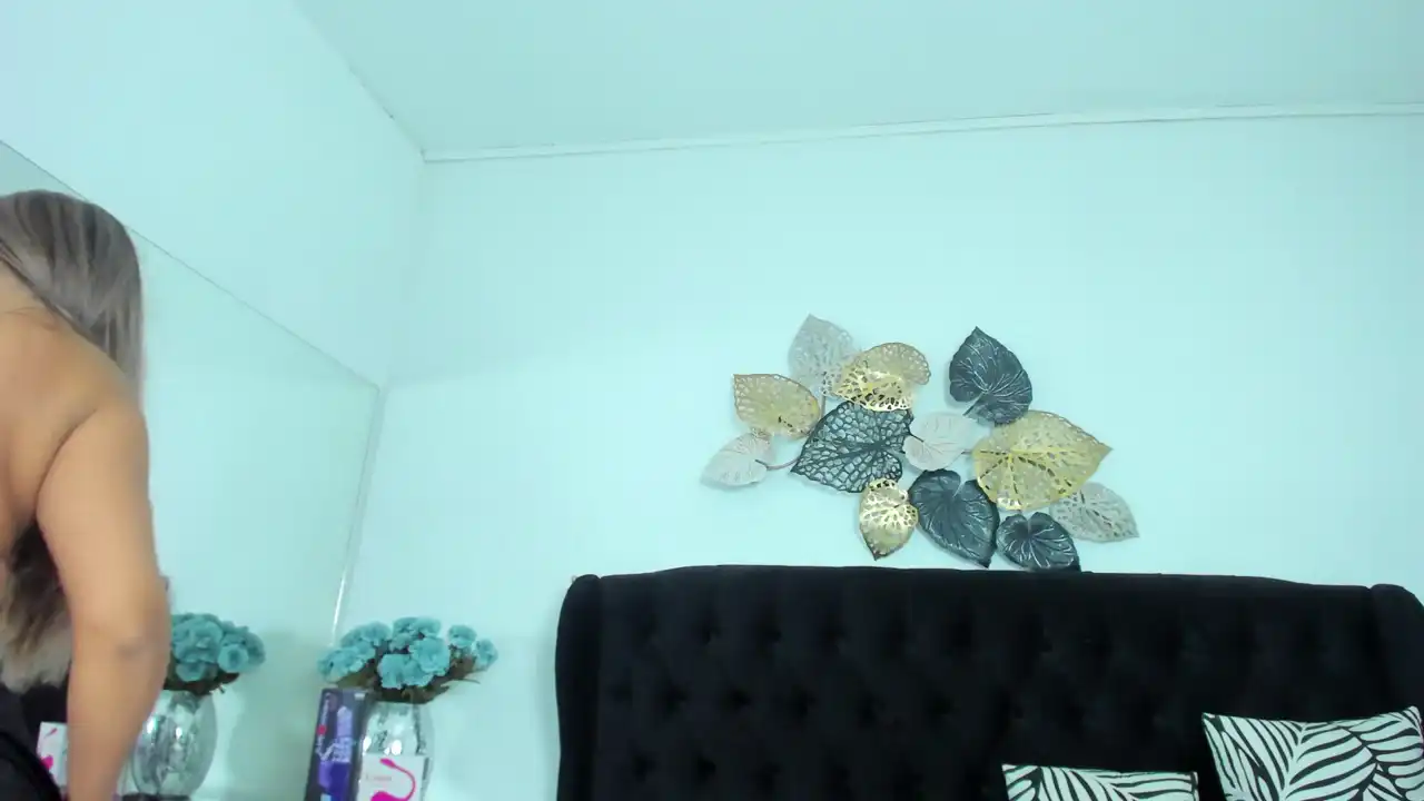 Valeriaafranco – Xlovecam Record Video – 2025-05-05 01:27:55