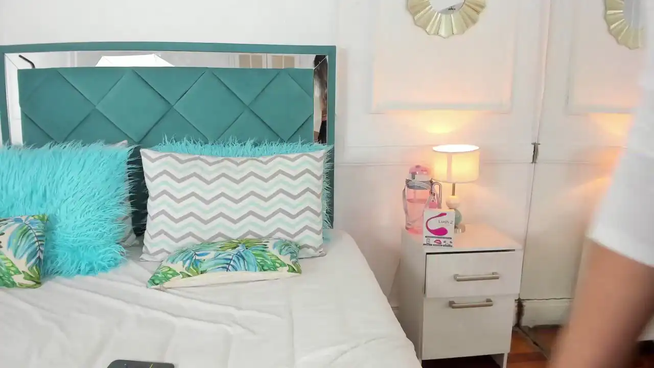 Valeriaafranco – Xlovecam Record Video – 2025-06-02 23:13:16