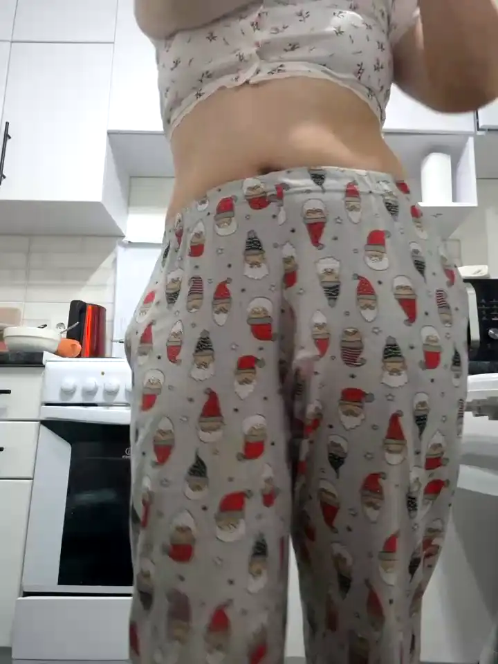 Homegirl_emily – Stripchat Record Video – 2025-03-01 21:14:17