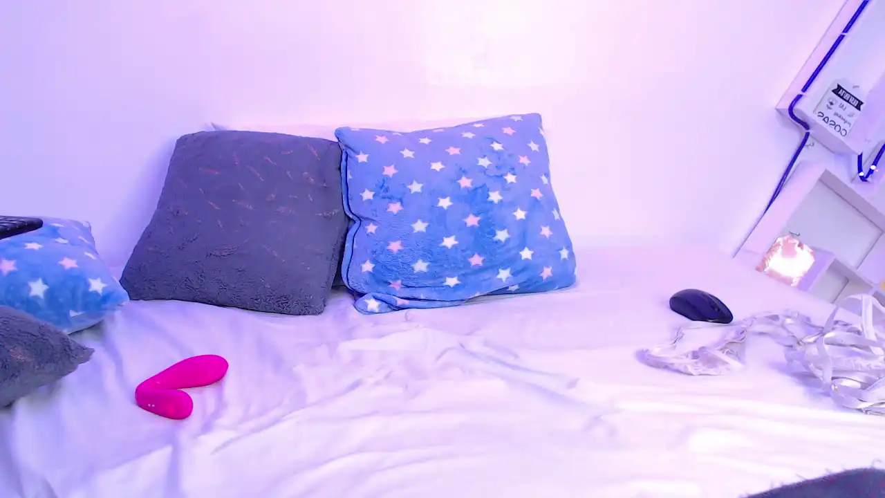Lucianataylor – Xlovecam Record Video – 2025-07-14 18:53:38