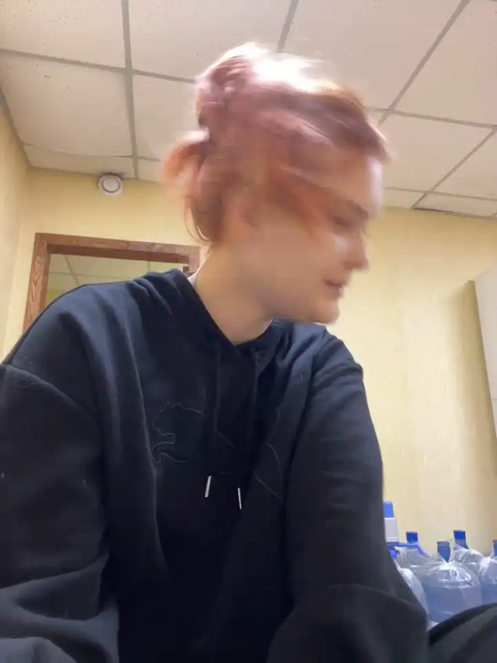 Beautyslim – Xlovecam Record Video – 2025-05-04 17:15:59