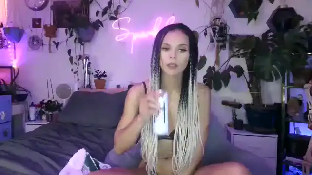 Sparkl3s – Myfreecams Record Video – 2025-05-23 17:53:16