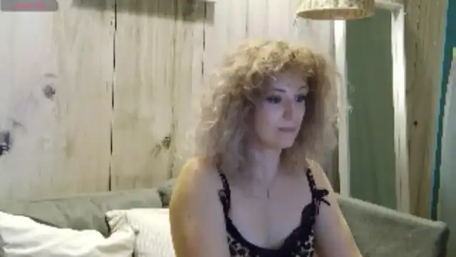 Sassykate – Myfreecams Record Video – 2025-08-25 00:06:30
