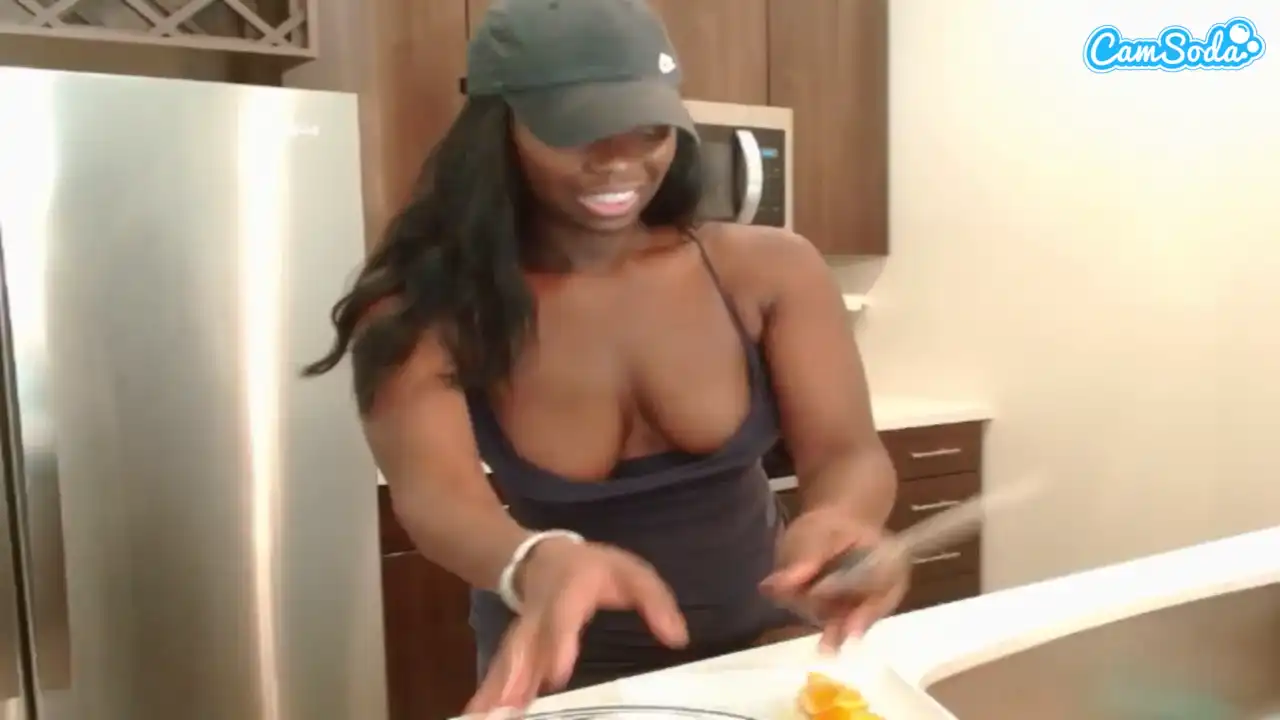Lailuxe – Camsoda Record Video – 2025-02-13 00:20:00