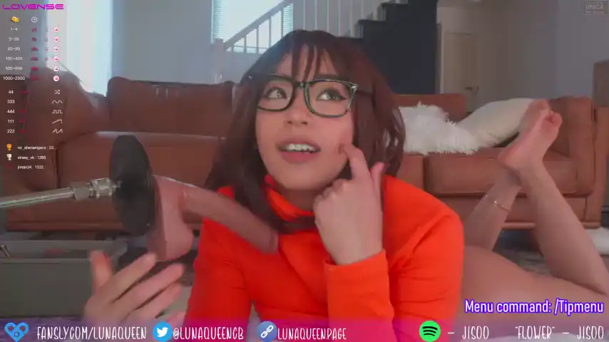 Lunaqueeeen – Chaturbate Record Video – 2025-07-24 05:19:22