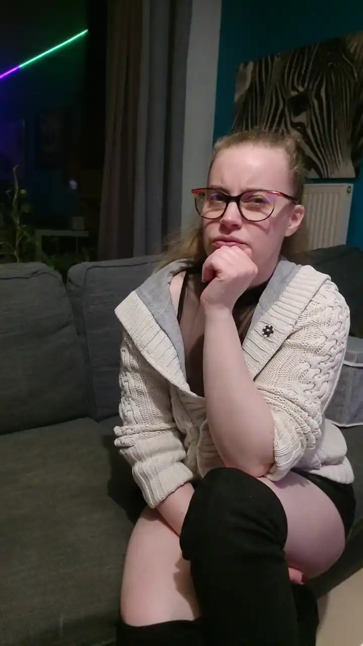 Luxiole – Cam4 Record Video – 2025-06-03 10:03:06
