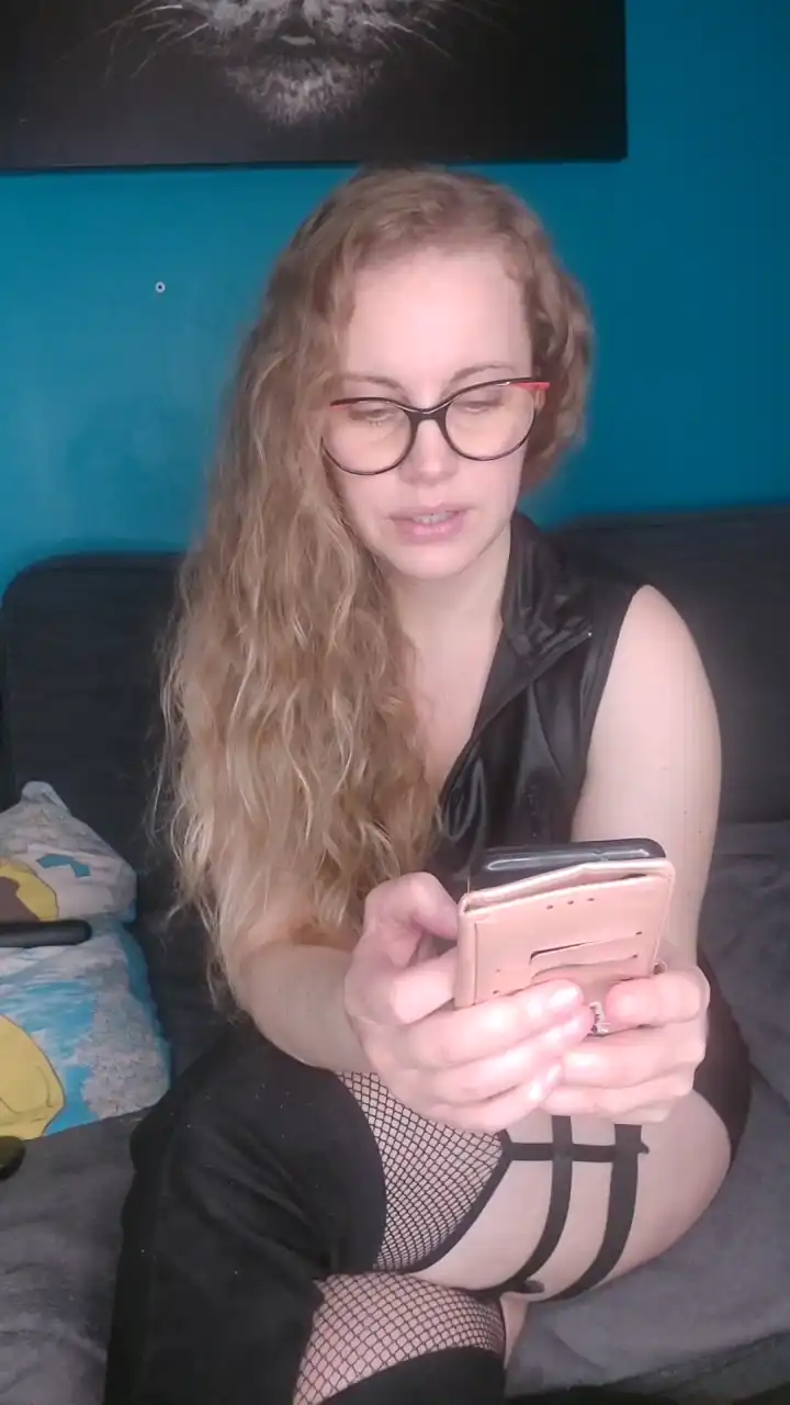 Luxiole – Cam4 Record Video – 2025-06-06 02:44:14