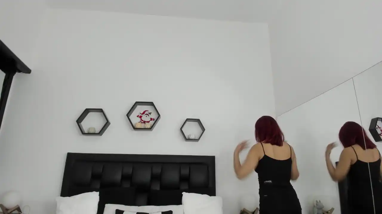 Lilithromanov – Xlovecam Record Video – 2025-04-26 04:06:44