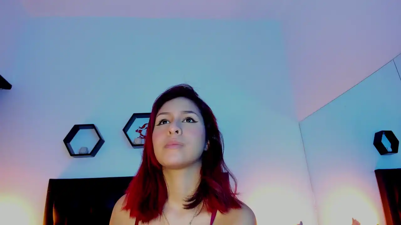 Lilithromanov – Xlovecam Record Video – 2025-01-31 01:33:50