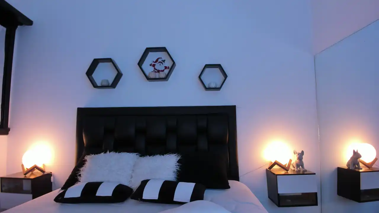 Lilithromanov – Xlovecam Record Video – 2025-03-19 17:18:04
