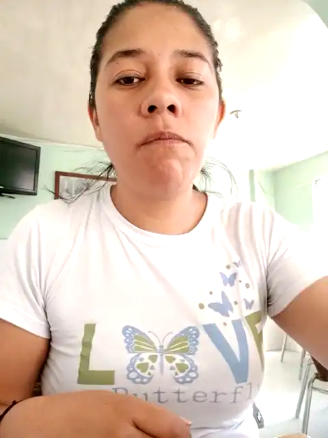 Paulettelove – Xlovecam Record Video – 2025-04-15 08:21:12