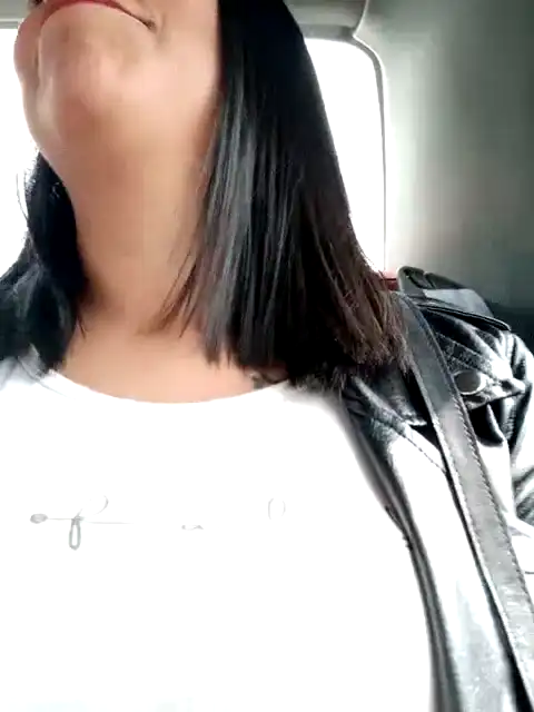 Paulettelove – Xlovecam Record Video – 2025-01-10 20:32:44