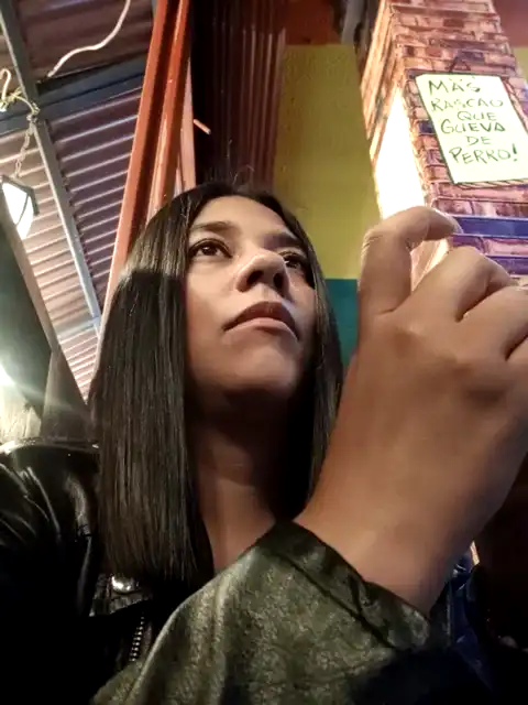 Paulettelove – Xlovecam Record Video – 2025-05-19 22:50:44