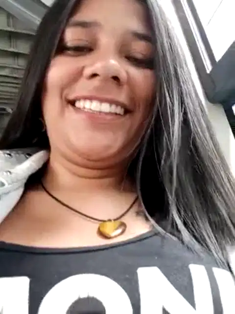 Paulettelove – Xlovecam Record Video – 2025-07-17 12:27:02