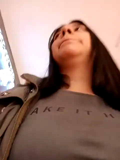 Paulettelove – Xlovecam Record Video – 2025-02-15 08:51:32