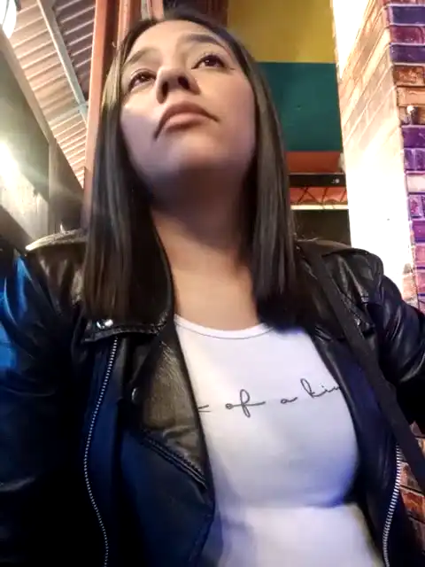 Paulettelove – Xlovecam Record Video – 2025-01-11 20:31:03