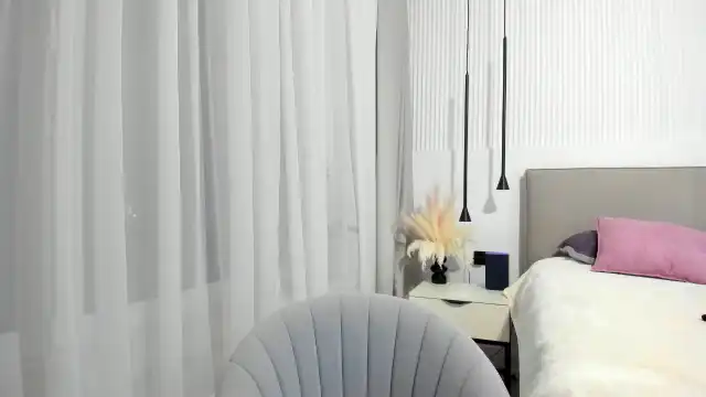 Juicyylips – Myfreecams Record Video – 2025-04-15 11:18:25