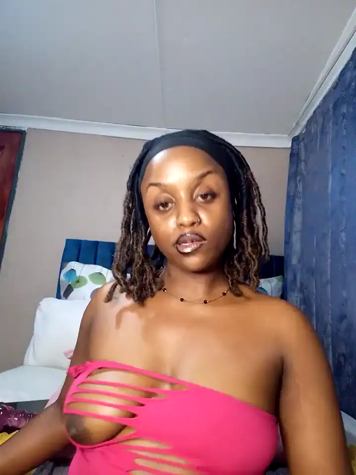 Queen-chocolate – Stripchat Record Video – 2025-07-12 01:34:15