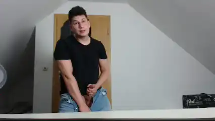 Qlens33 – Cam4 Record Video – 2025-02-09 07:17:20