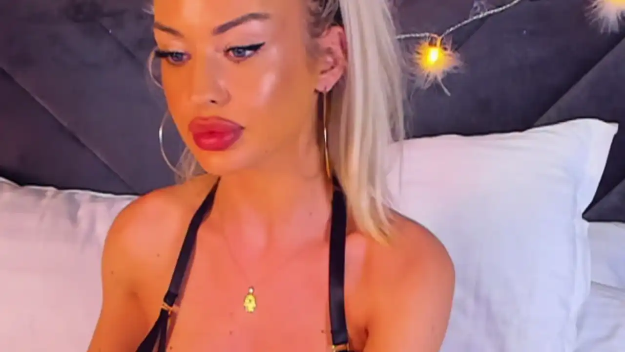Awww_ella – Stripchat Record Video – 2025-04-02 11:28:19