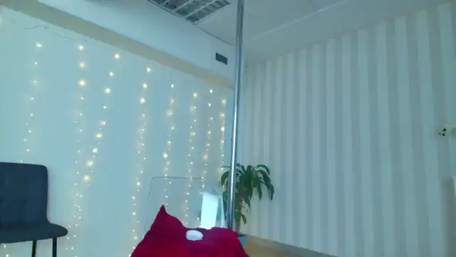 Hanna_nirvana – Myfreecams Record Video – 2025-01-14 05:22:51