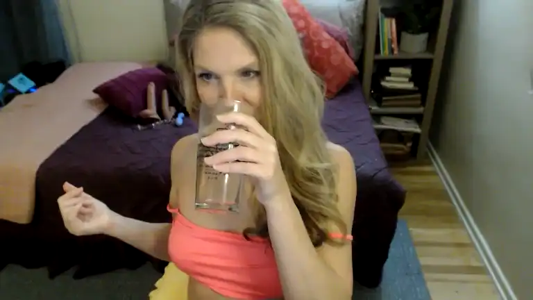 Sweetcougarcandy – Streamate Record Video – 2025-08-07 08:00:05