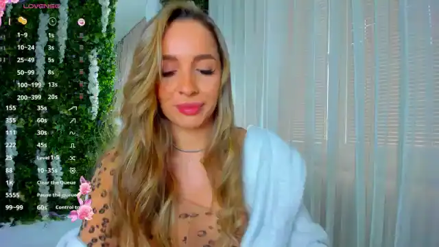 Zinasquirts – Myfreecams Record Video – 2025-01-19 22:29:41